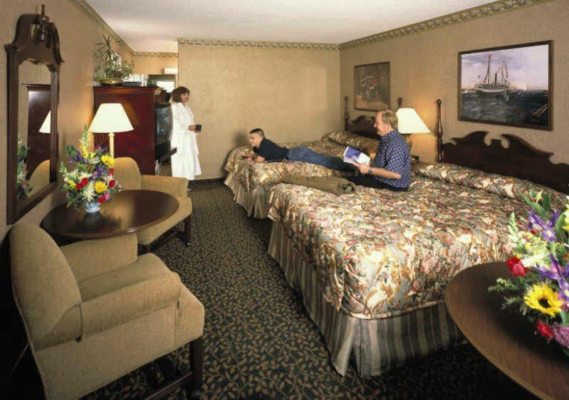 Best Western Plus Humboldt Bay Inn Eureka Room photo